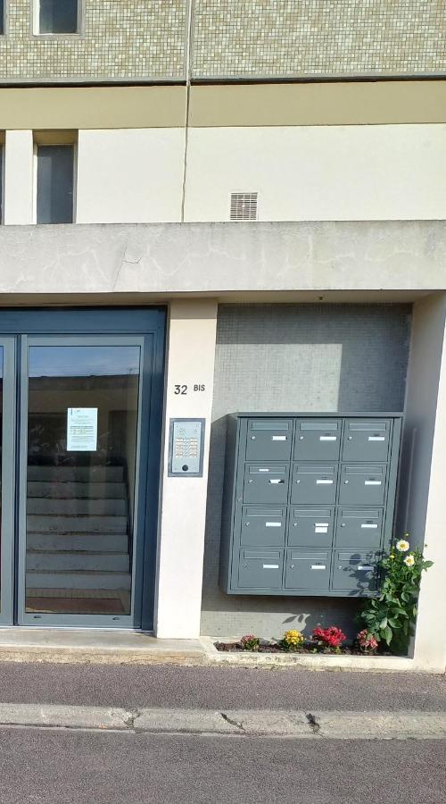 Joli Appartement Residentiel A Troyes Buitenkant foto